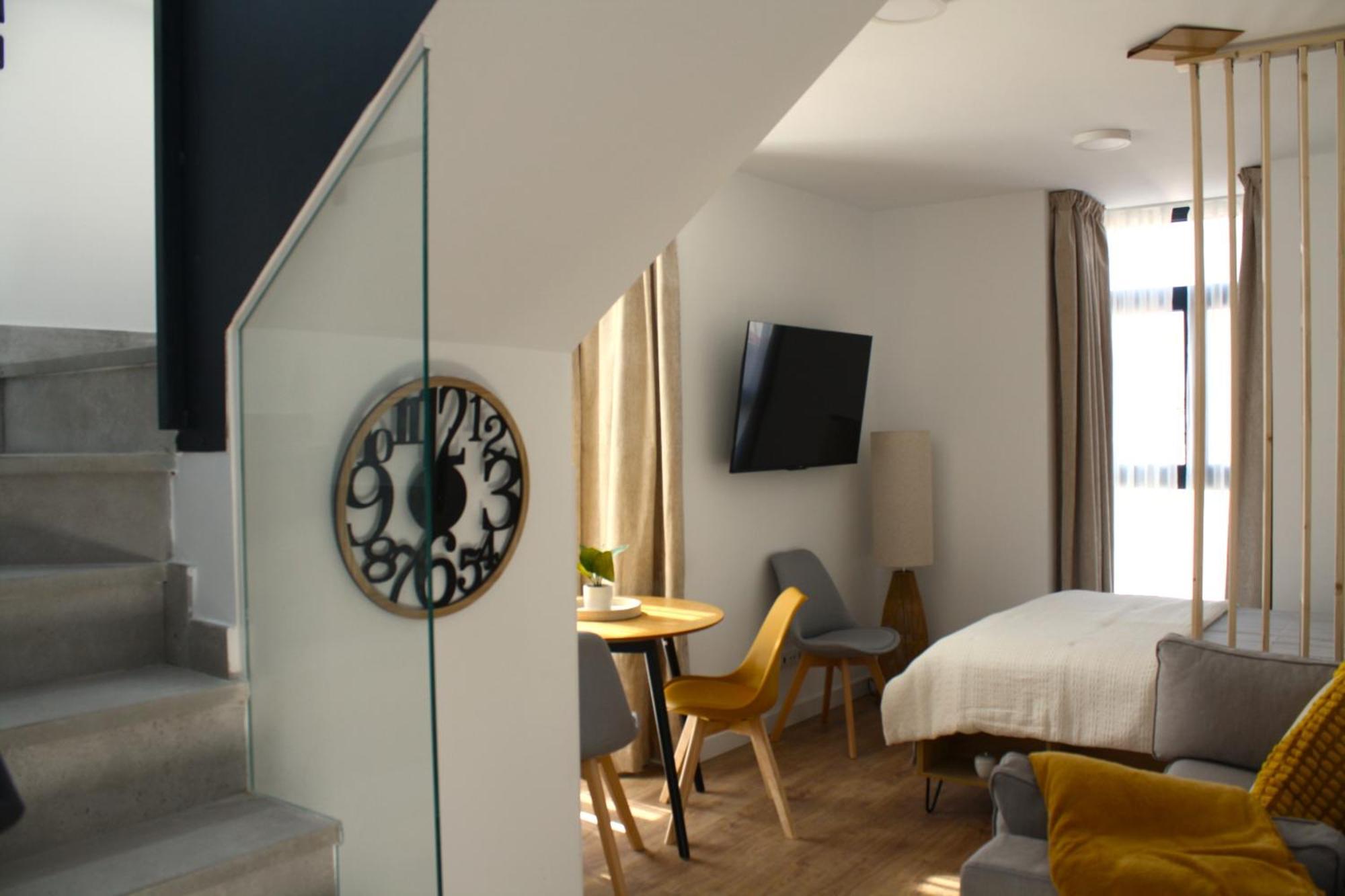Madrid Urban Suites- Nuevo Apartahotel-7 Apartaments Boutique Full Equiped Exterior photo
